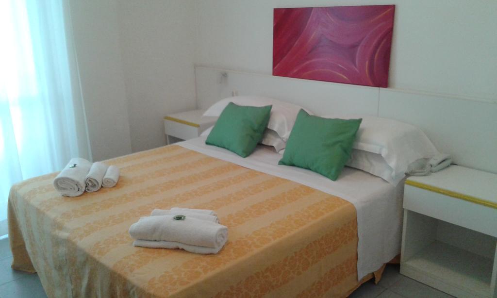 Hotel Flying Pesaro Ngoại thất bức ảnh